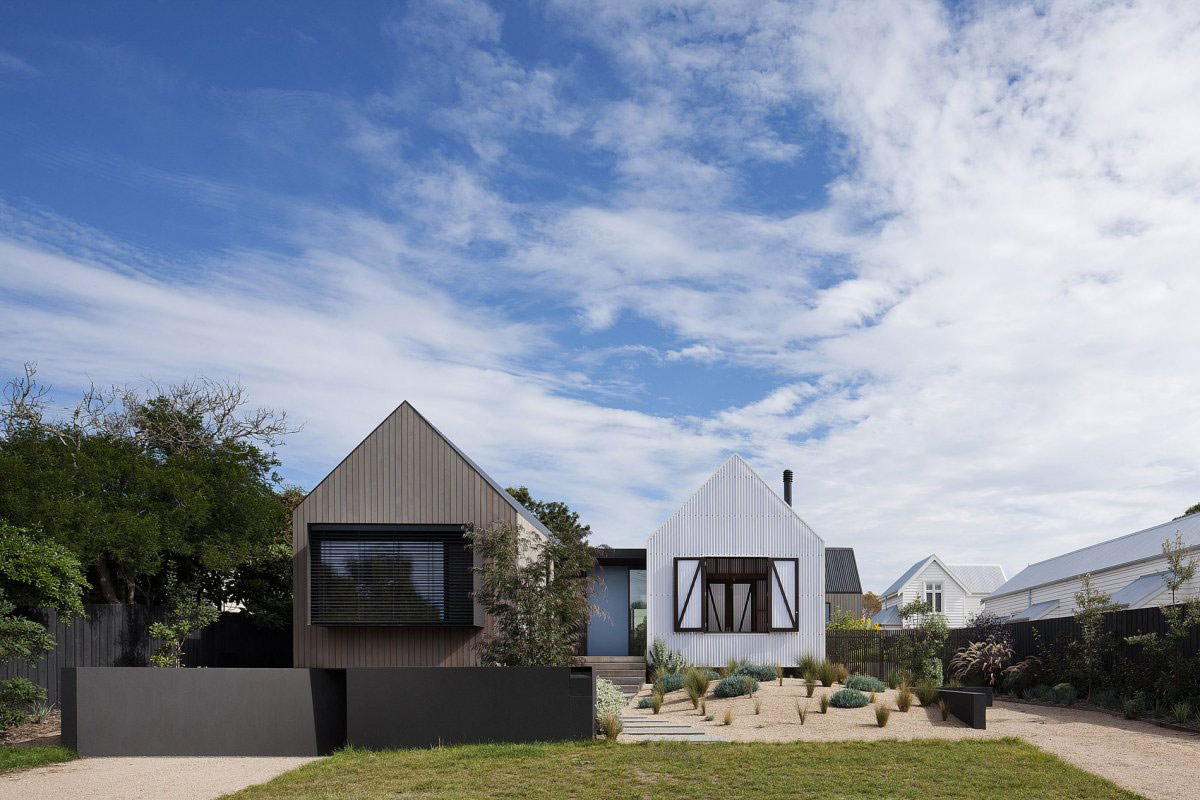 Seaview House in Barwon Heads, Australia by Jackson Clements Burrows